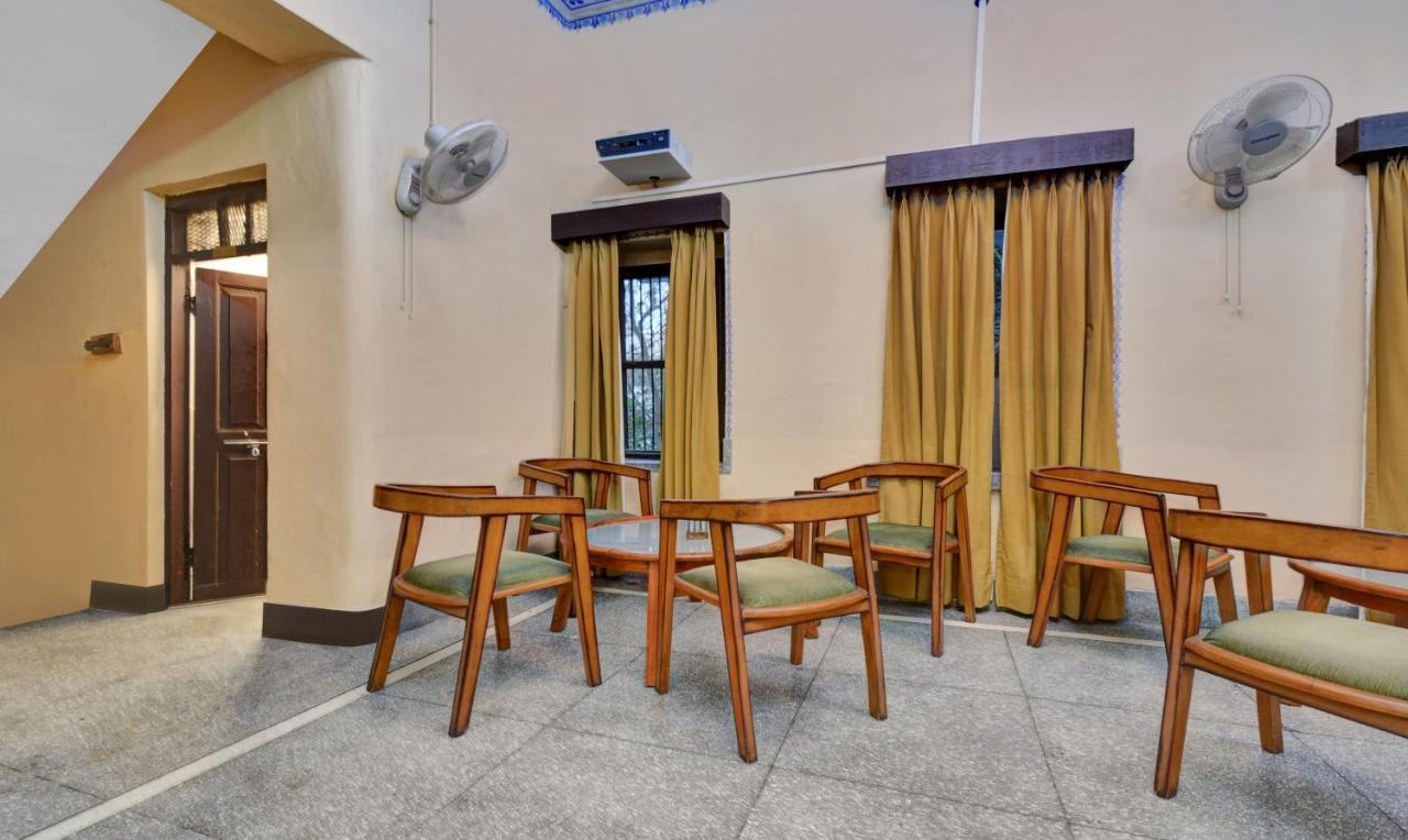 אודייפור Treebo The Regal House, Near Fateh Sagar Lake מראה חיצוני תמונה